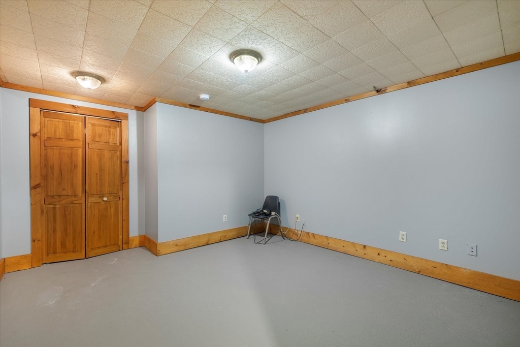 137 Sutton Road Webster, MA 01570 - Photo 33 of 33 Gallery Image 33