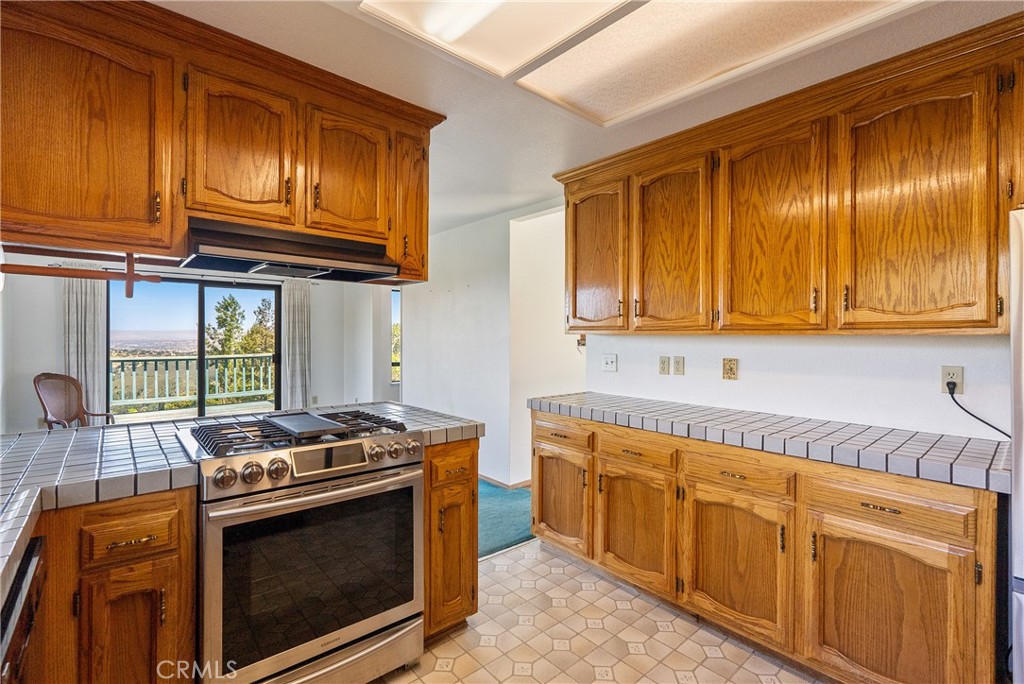 12150 San Marcos Road Atascadero, CA 93422 - Photo 9 of 42