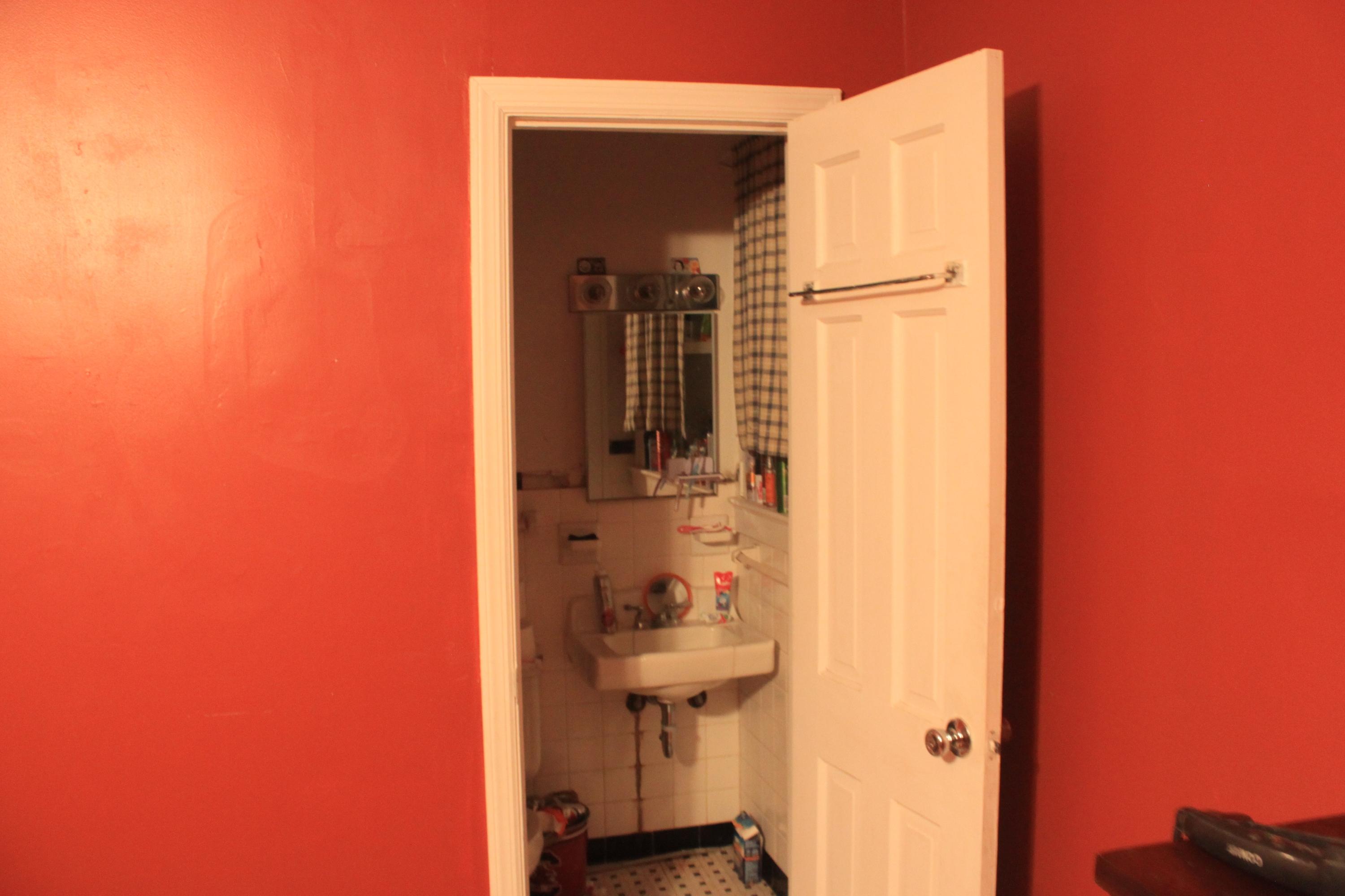 5736 County Rd S-18-200 St. George, SC 29477 - Photo 11 of 12 5736 upstairs bath