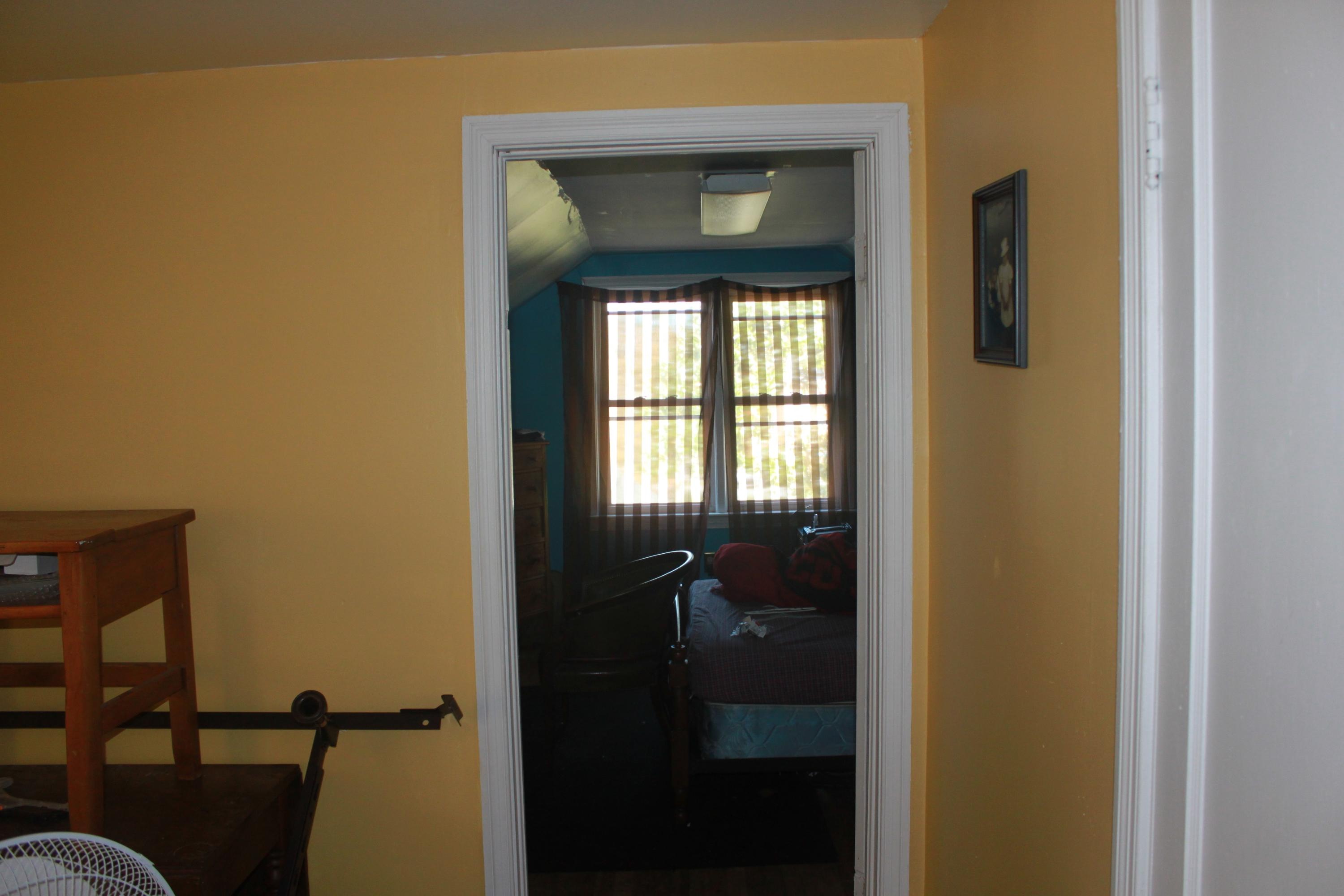 5736 County Rd S-18-200 St. George, SC 29477 - Photo 10 of 12 5736 upstairs hall