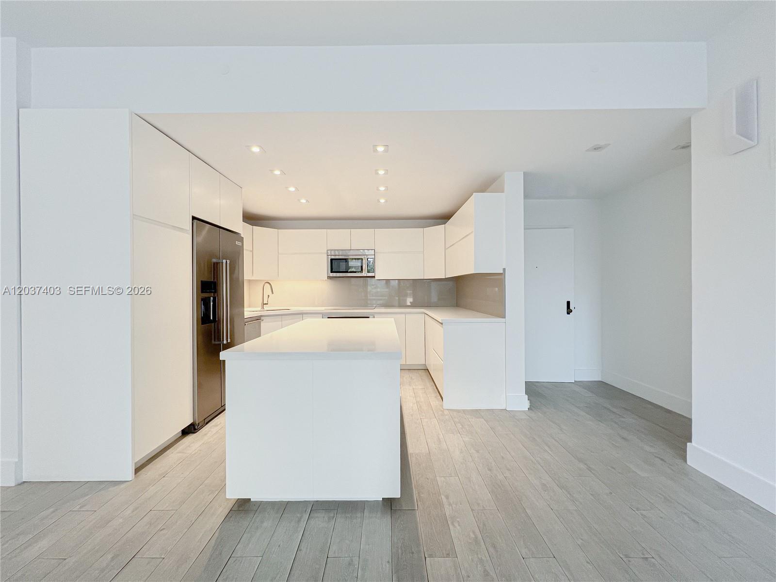 Key Biscayne Key Biscayne, FL 33149 - Photo 1 of 10