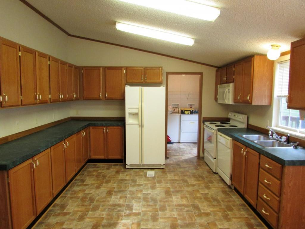 140 Max Jett Road Johnson City, TN 37601 - Photo 3 of 36 Photo 3