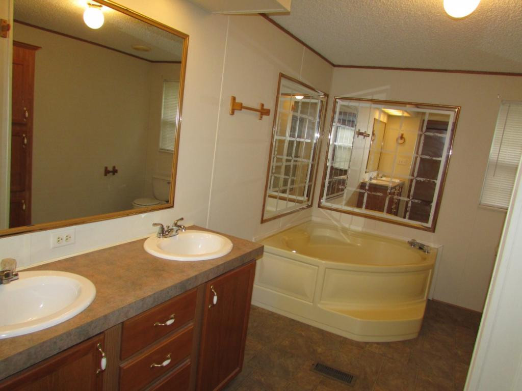 140 Max Jett Road Johnson City, TN 37601 - Photo 31 of 36 Photo 31