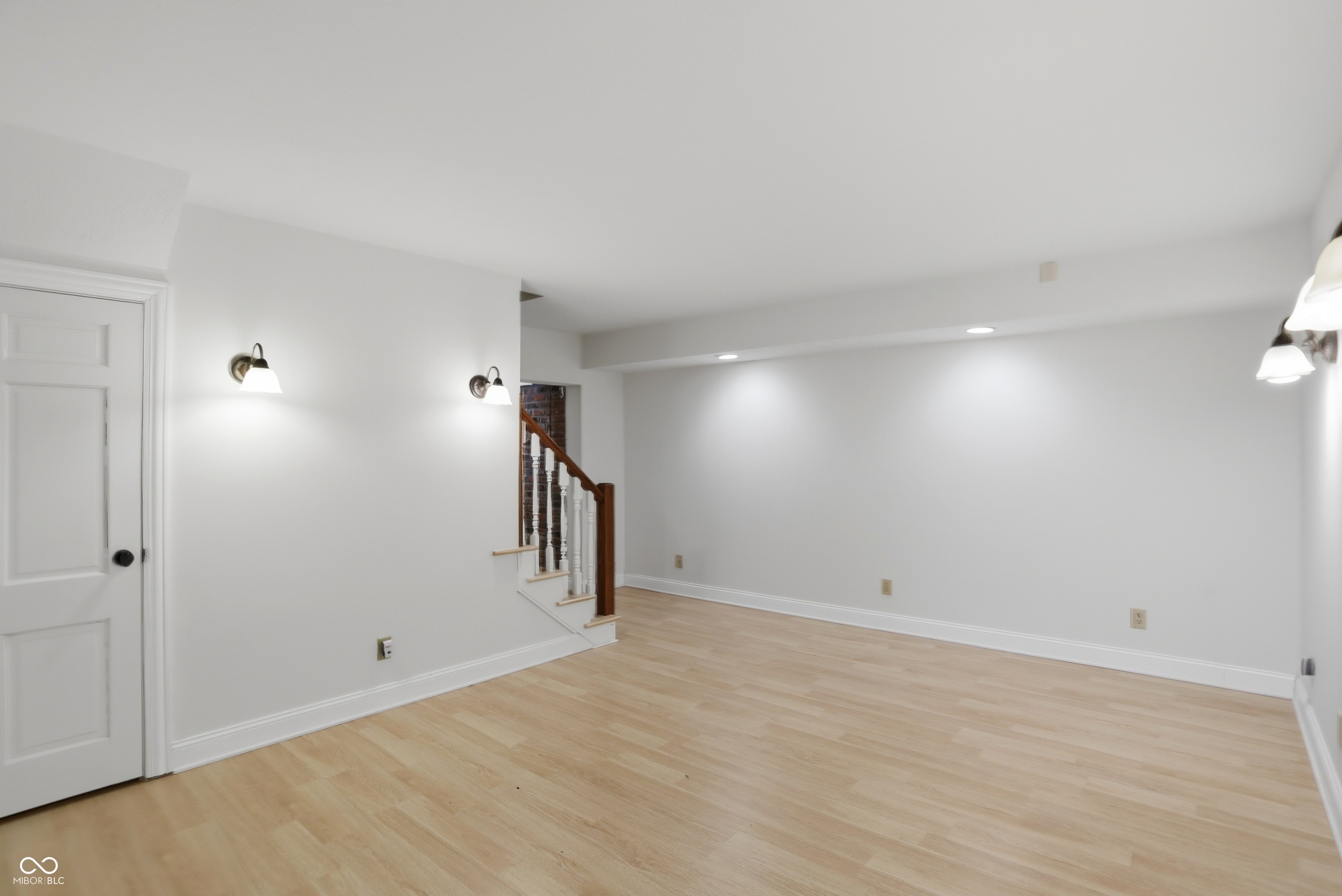 8602 Frontgate Lane Indianapolis, IN 46256 - Photo 106 of 136