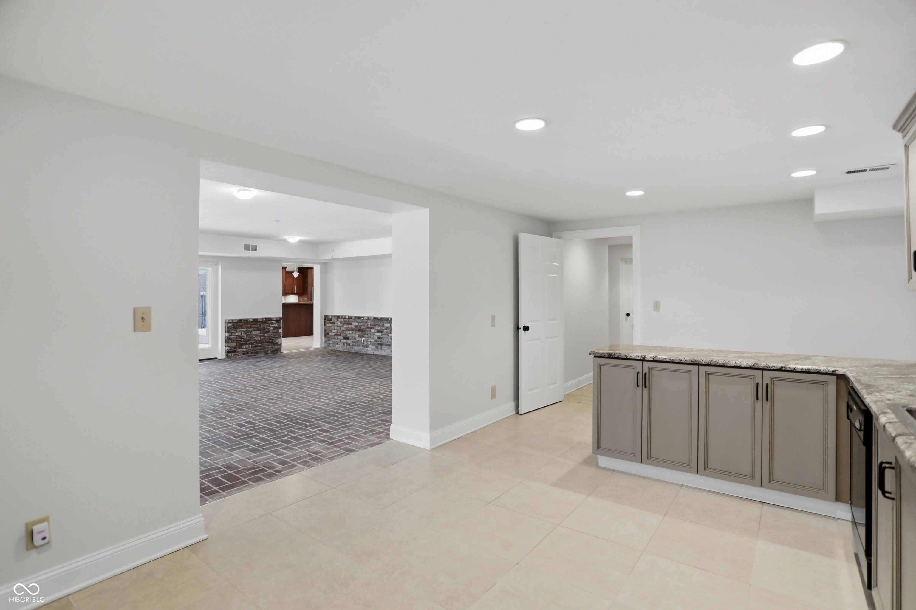 8602 Frontgate Lane Indianapolis, IN 46256 - Photo 112 of 150