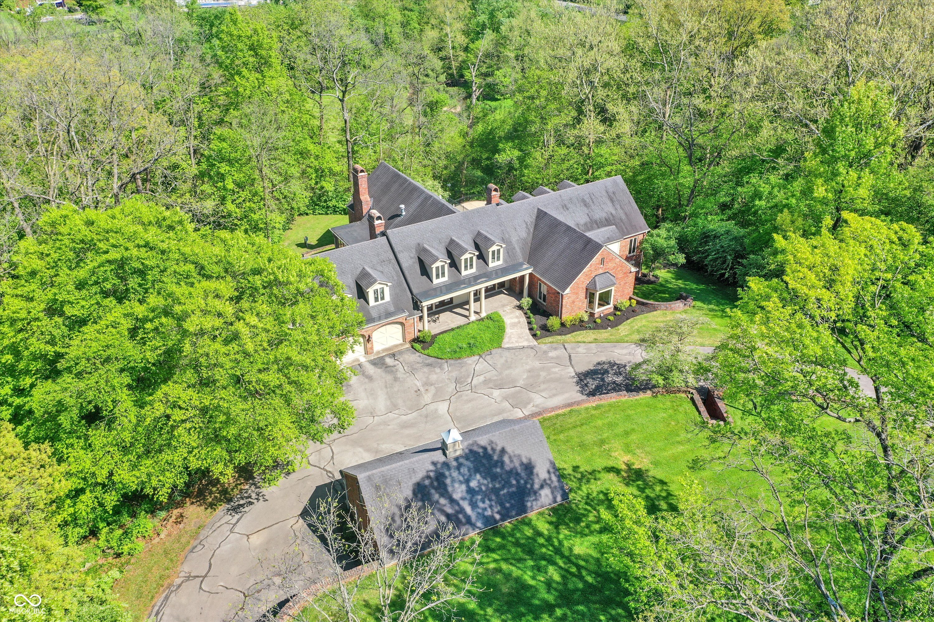 8602 Frontgate Lane Indianapolis, IN 46256 - Photo 12 of 136