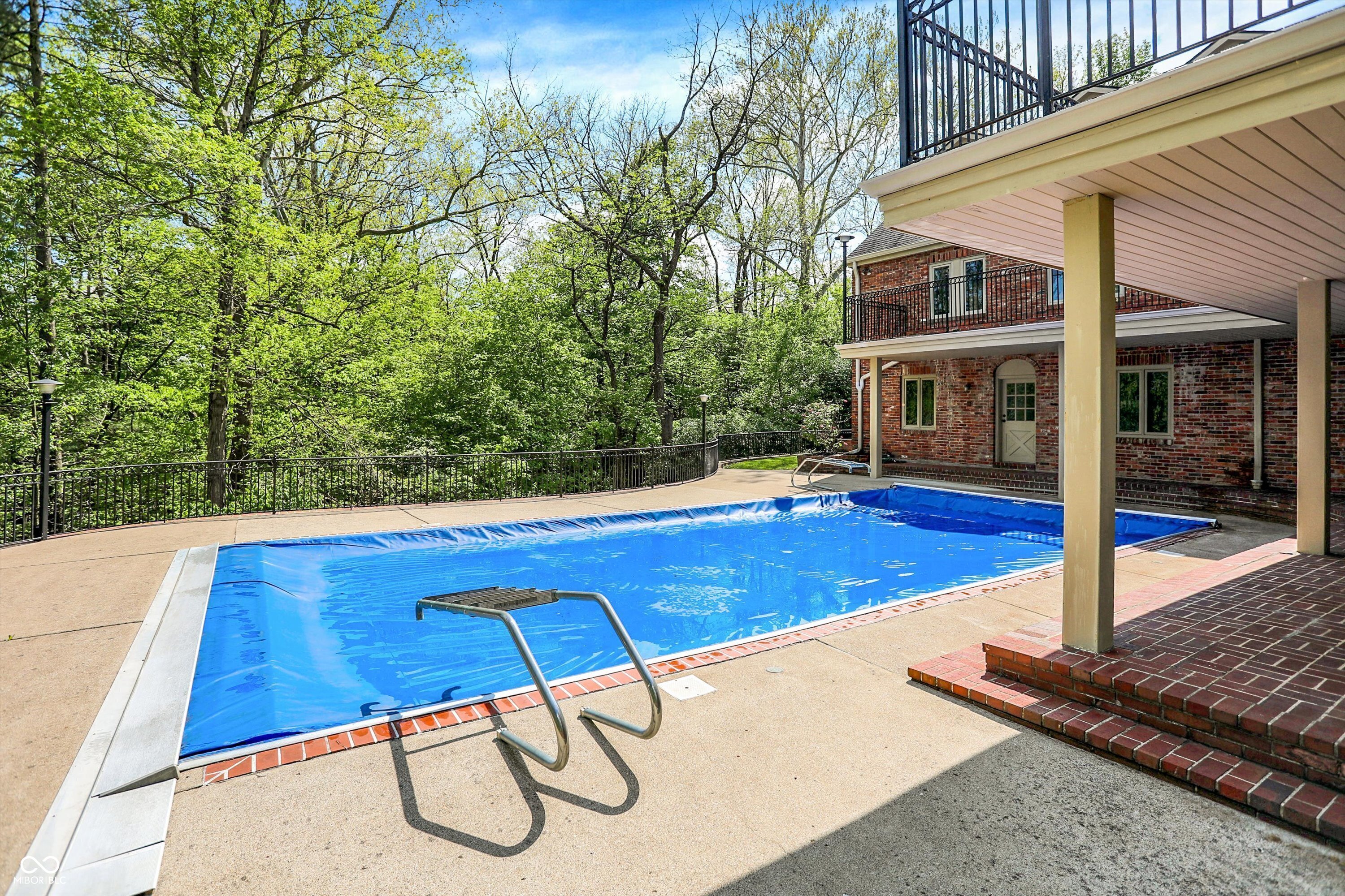 8602 Frontgate Lane Indianapolis, IN 46256 - Photo 126 of 136