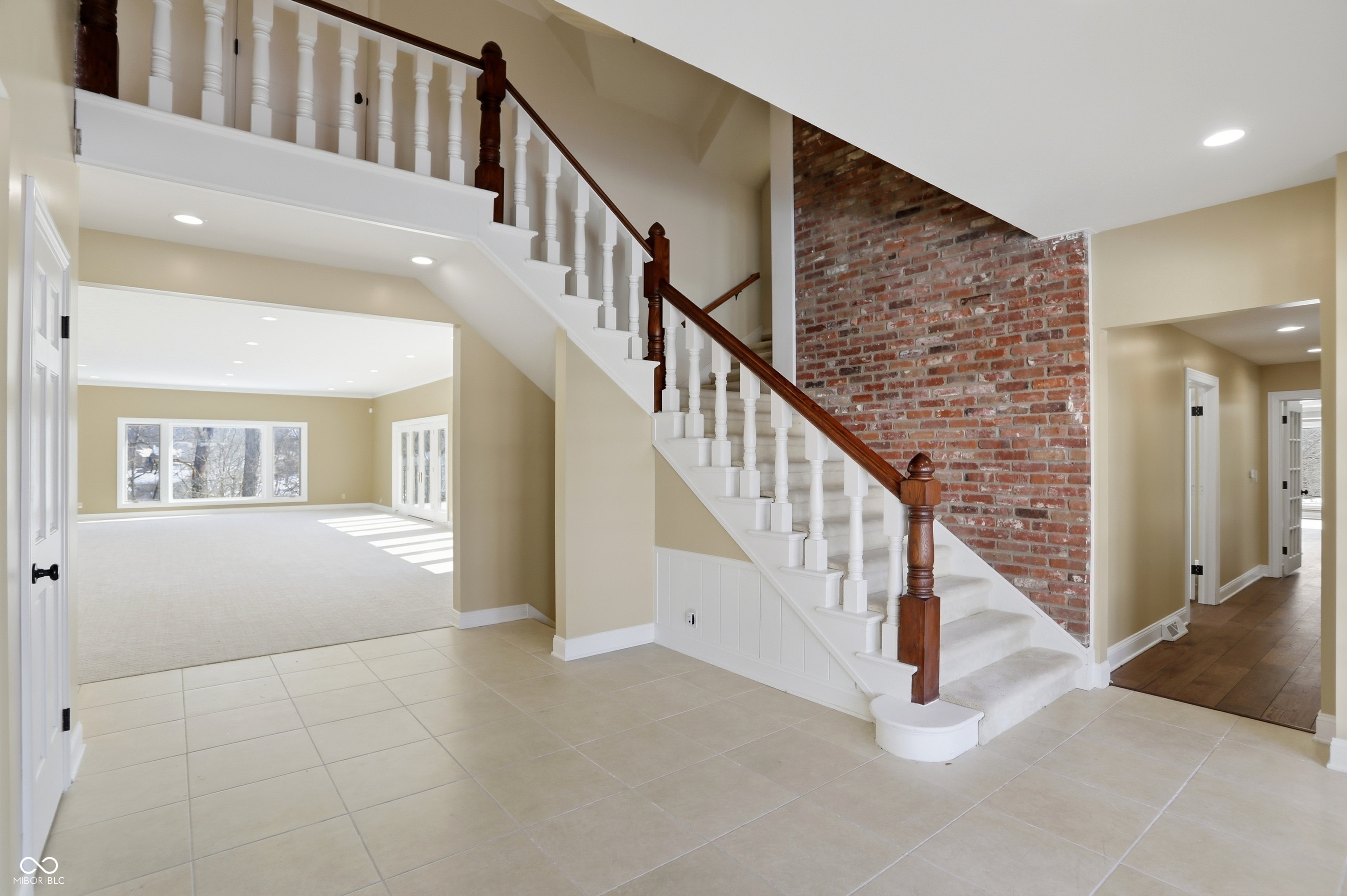 8602 Frontgate Lane Indianapolis, IN 46256 - Photo 15 of 136