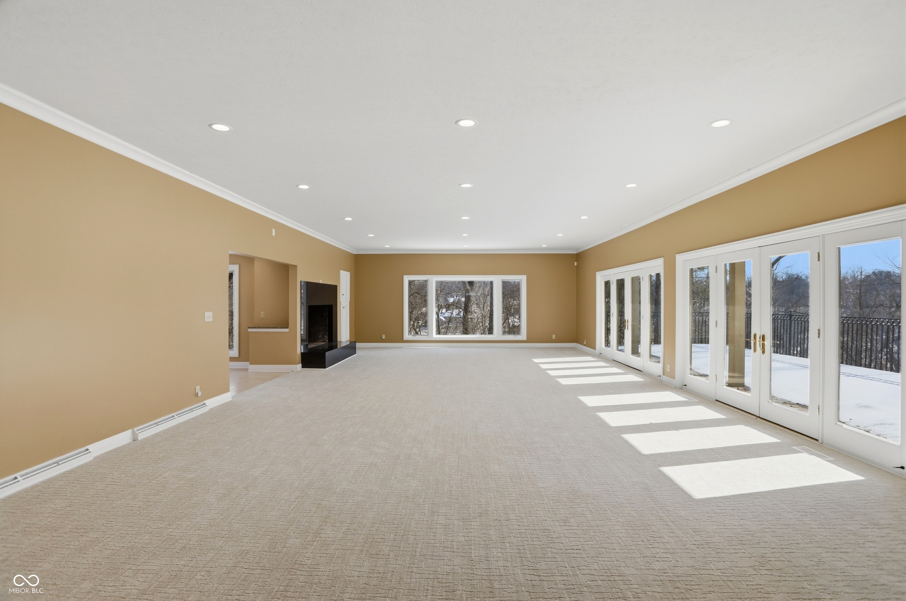 8602 Frontgate Lane Indianapolis, IN 46256 - Photo 20 of 136