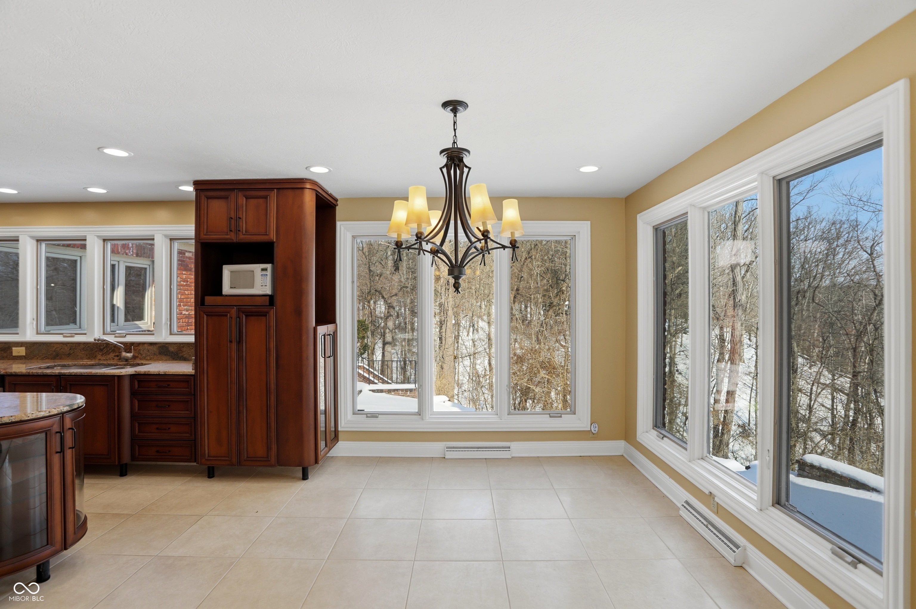 8602 Frontgate Lane Indianapolis, IN 46256 - Photo 21 of 150