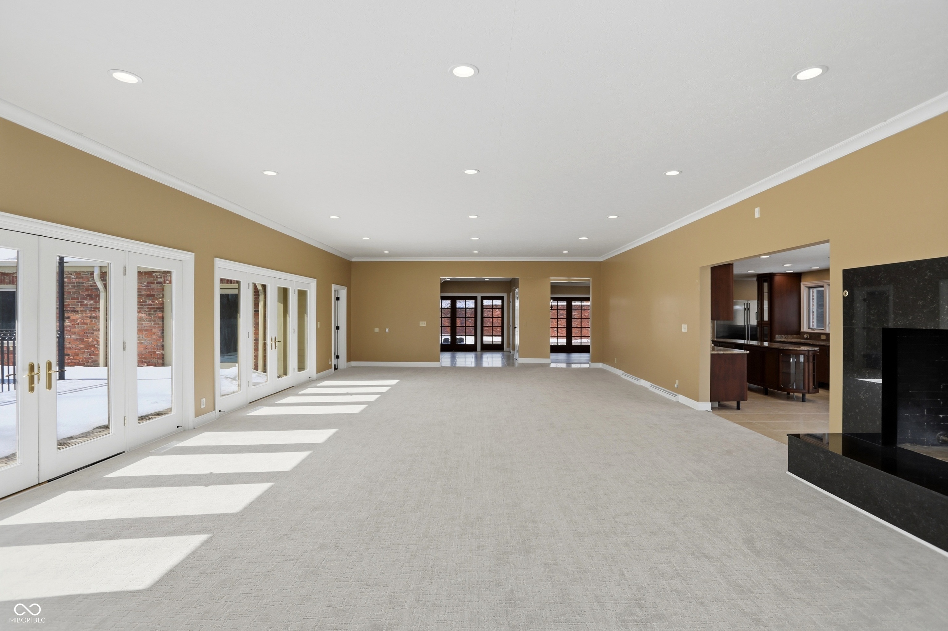 8602 Frontgate Lane Indianapolis, IN 46256 - Photo 23 of 136