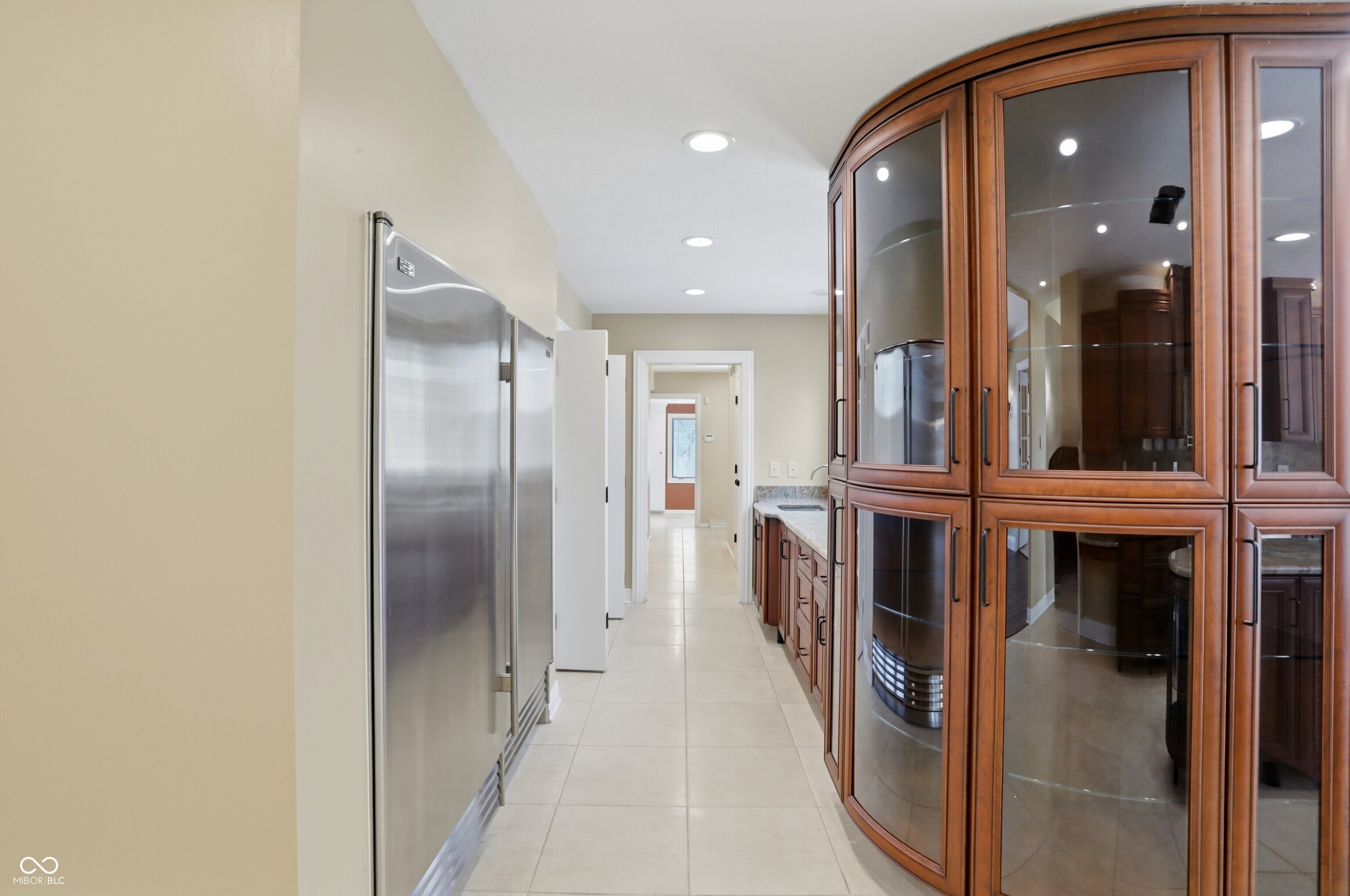 8602 Frontgate Lane Indianapolis, IN 46256 - Photo 35 of 136