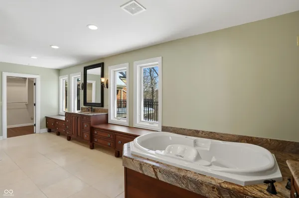 $1,299,000 | 8602 Frontgate Lane, Indianapolis, IN 46256