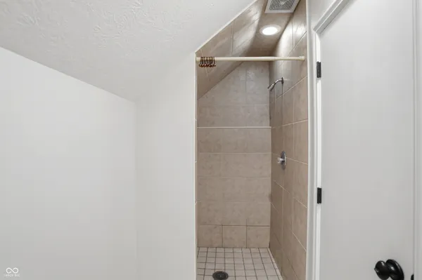 $1,299,000 | 8602 Frontgate Lane, Indianapolis, IN 46256