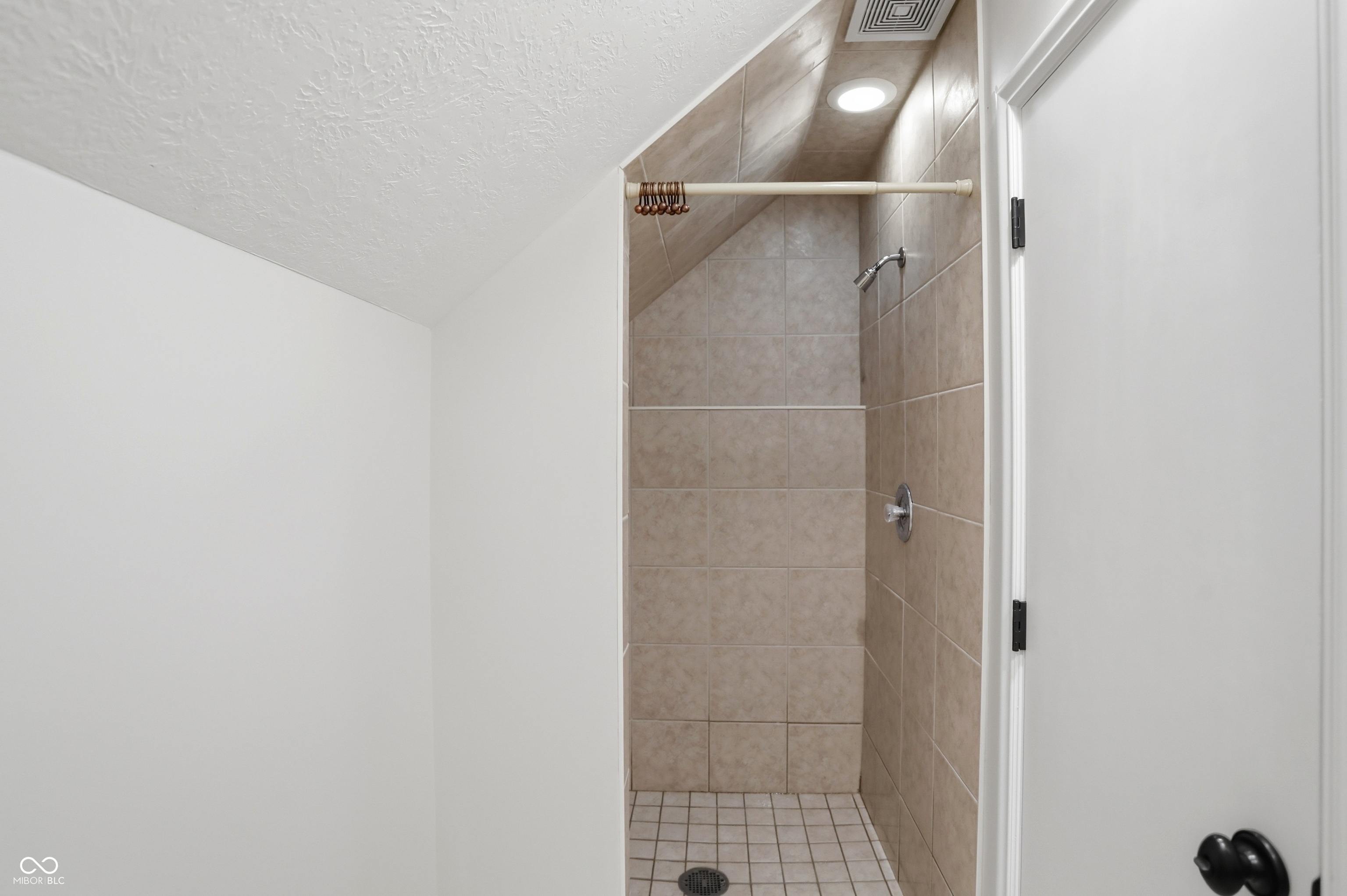 8602 Frontgate Lane Indianapolis, IN 46256 - Photo 86 of 136