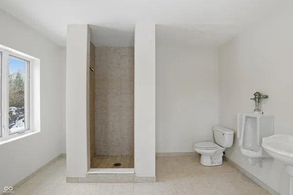 $1,299,000 | 8602 Frontgate Lane, Indianapolis, IN 46256