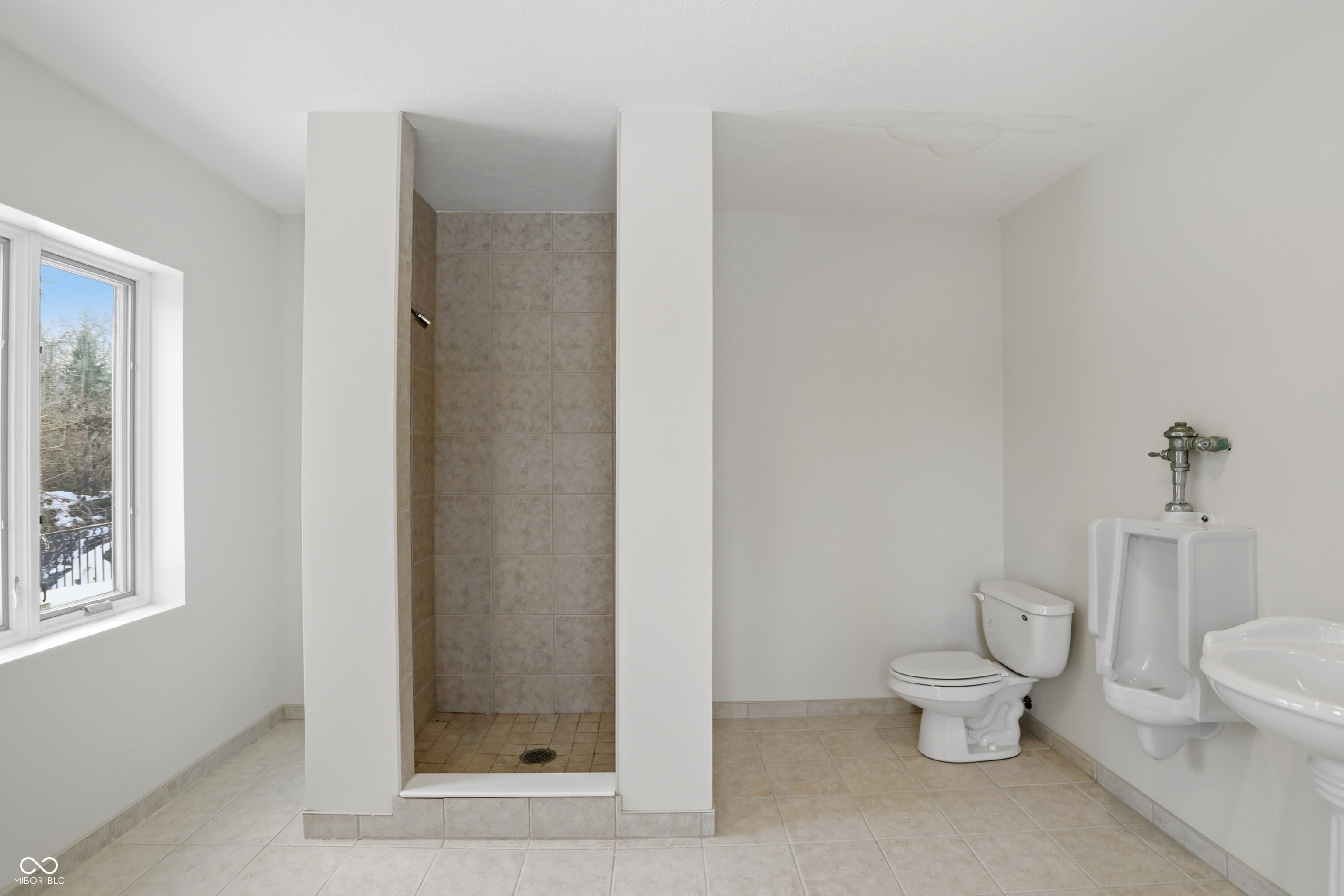 8602 Frontgate Lane Indianapolis, IN 46256 - Photo 93 of 136