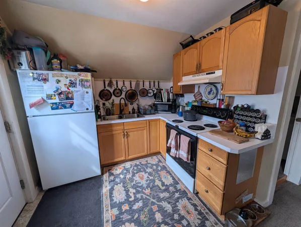 $1,795 | 73 Highland Street, Plymouth, NH 03264