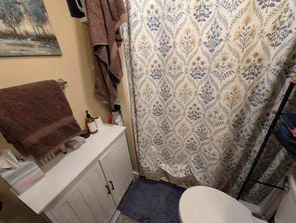 $1,795 | 73 Highland Street, Plymouth, NH 03264