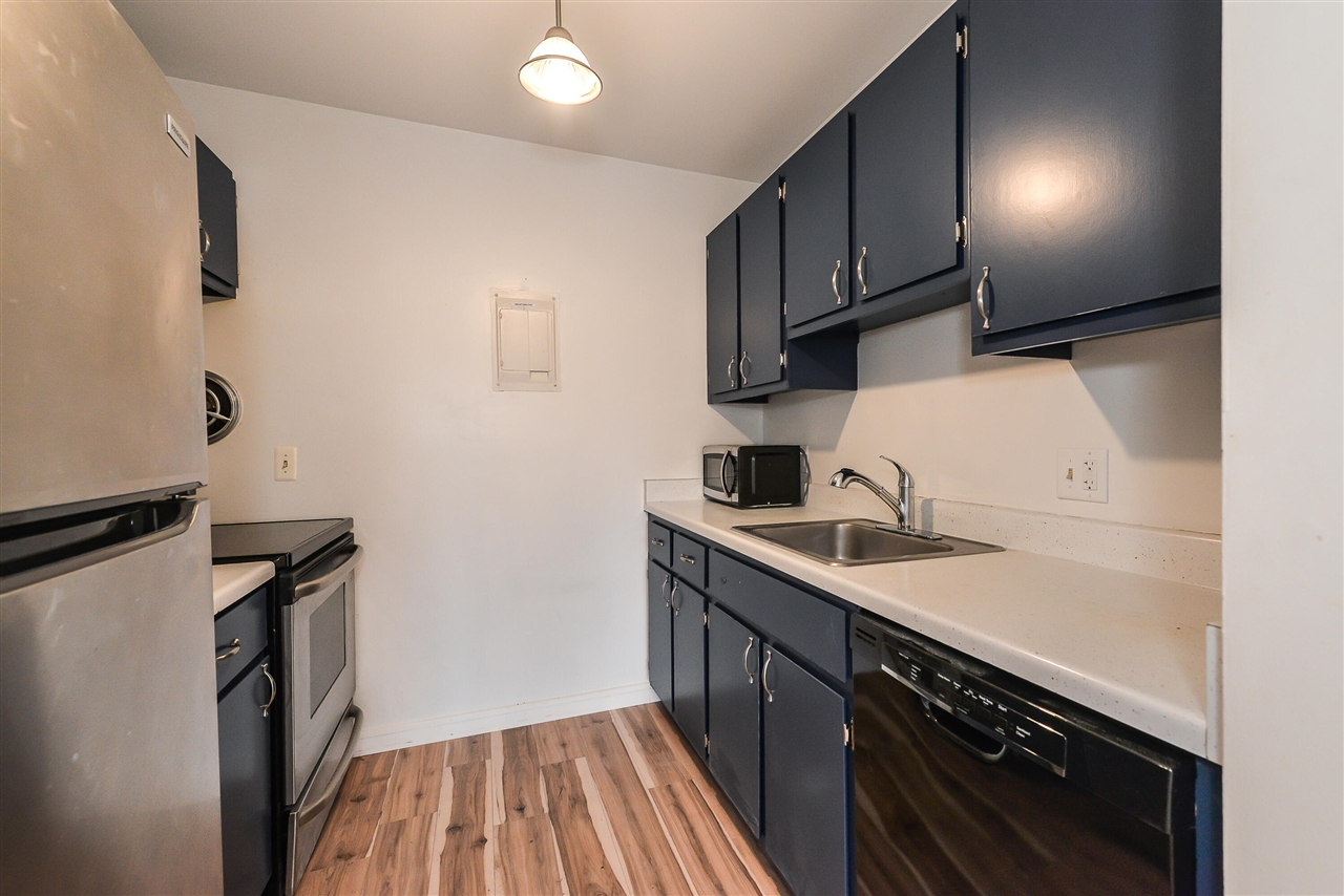 1265 South Maple Road, Unit : 305 / BLDG: 1265 Ann Arbor, MI 48103 - Photo 7 of 12