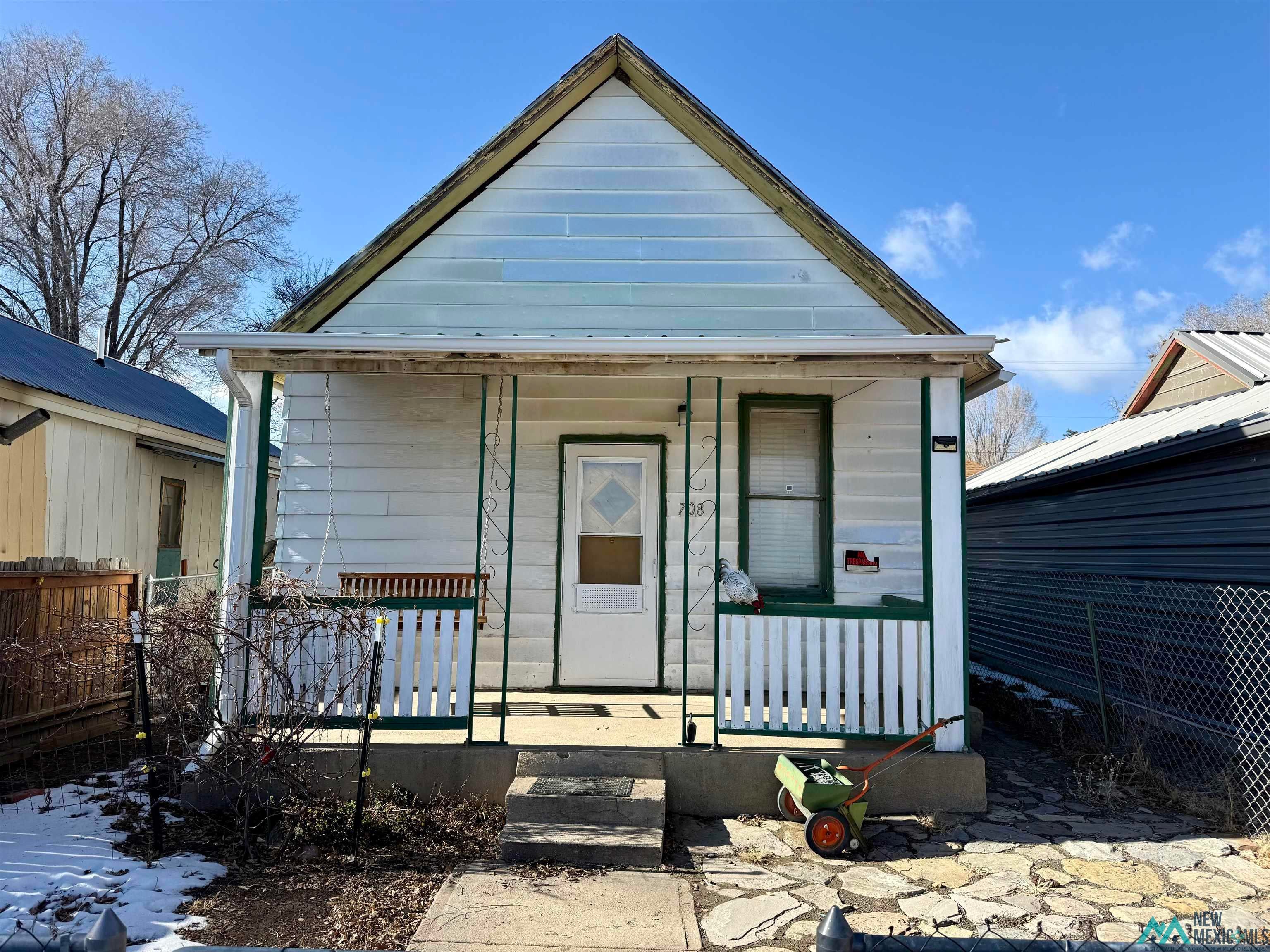 708 South 1st Street Raton, NM 87740 - Photo 1 of 1 Bungalow-style house featuring covered porch