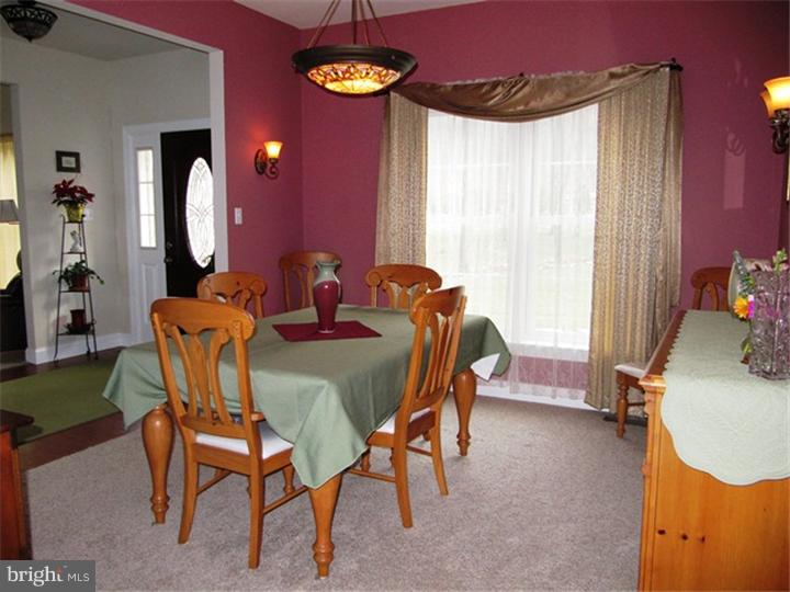 40 Hillview Road Morgantown, PA 19543 - Photo 2 of 25 Gallery Image 2