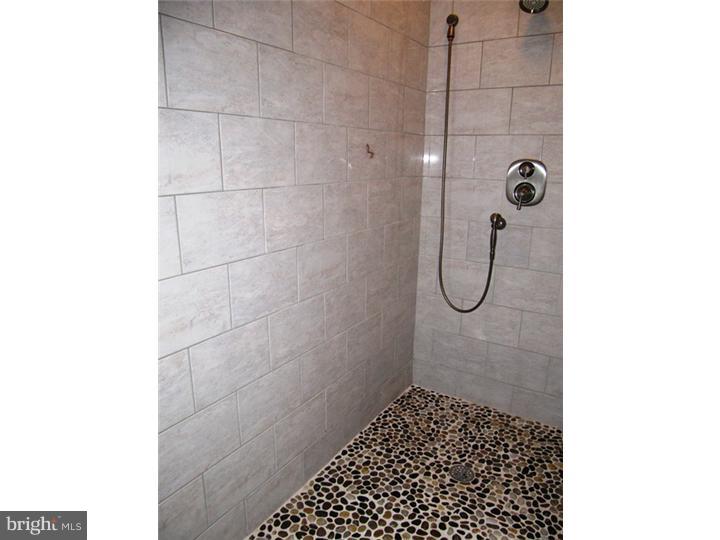 40 Hillview Road Morgantown, PA 19543 - Photo 21 of 25 In-law Suite