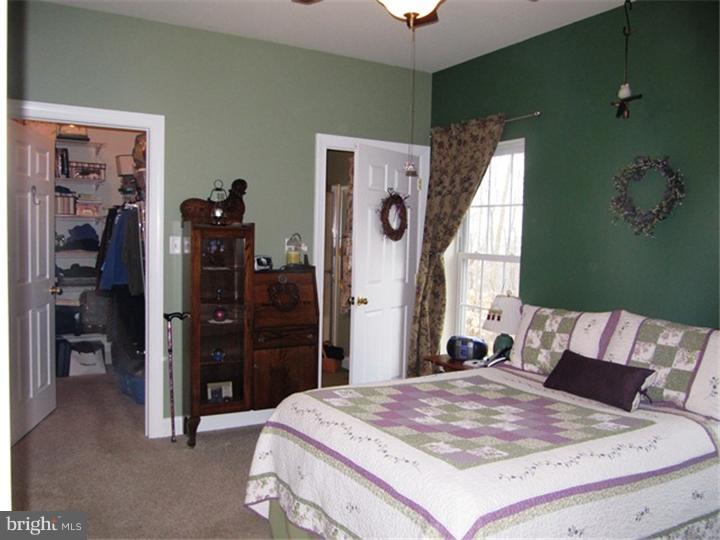 40 Hillview Road Morgantown, PA 19543 - Photo 10 of 25 Master Bedroom