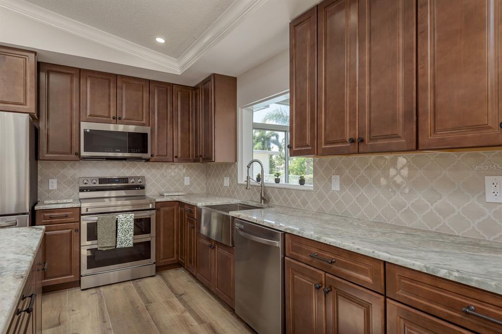 4246 Marine Parkway New Port Richey, FL 34652 - Photo 17 of 48