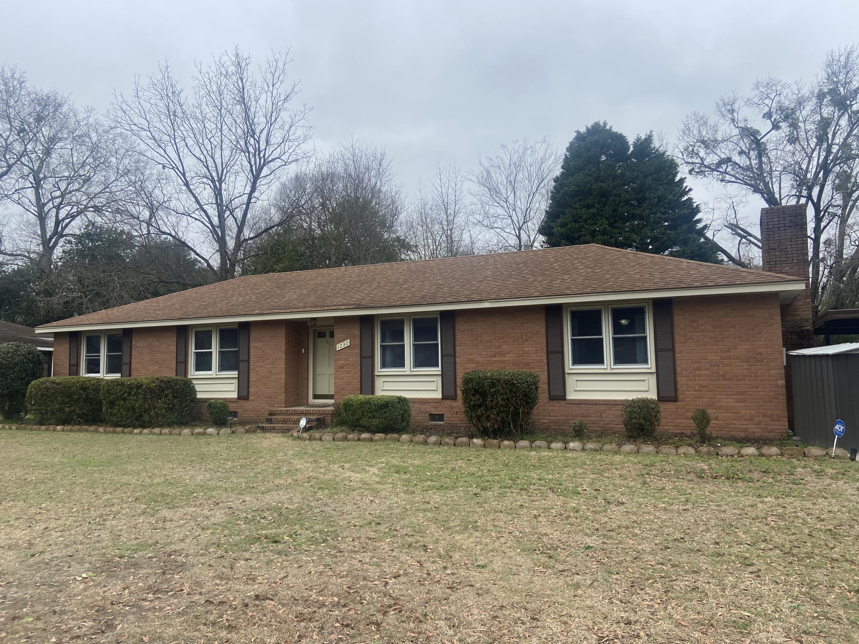 1232 Robert Dinkins Road Sumter, SC 29150 - Photo 2 of 7 Gallery Image 2