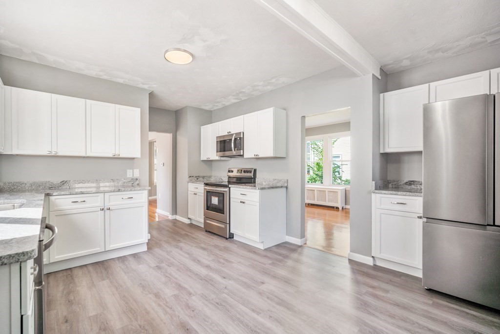 124 Wait Street Springfield, MA 01104 - Photo 8 of 20