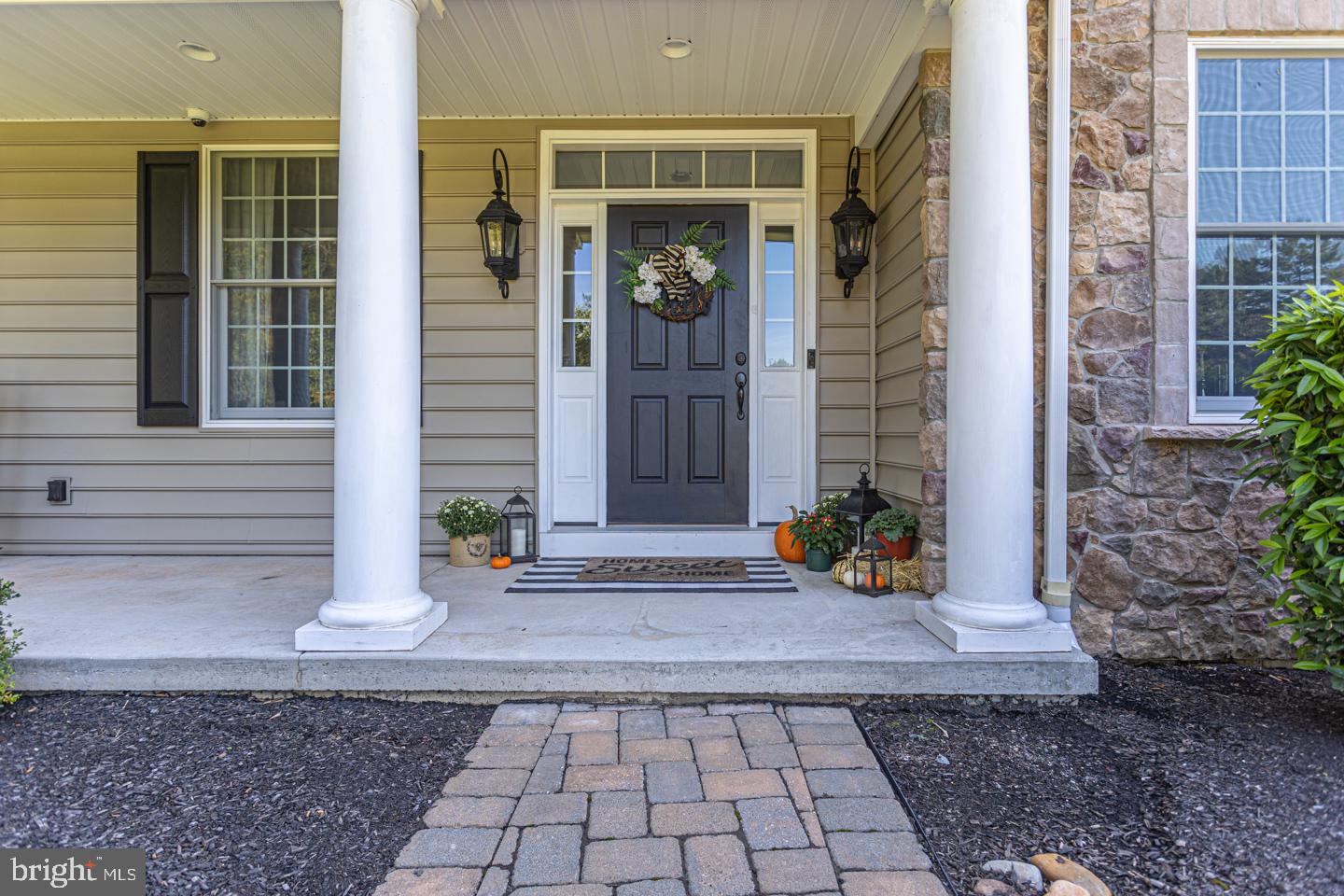 1092 Little Road Washington Crossing, PA 18977 - Photo 4 of 57 Gallery Image 4