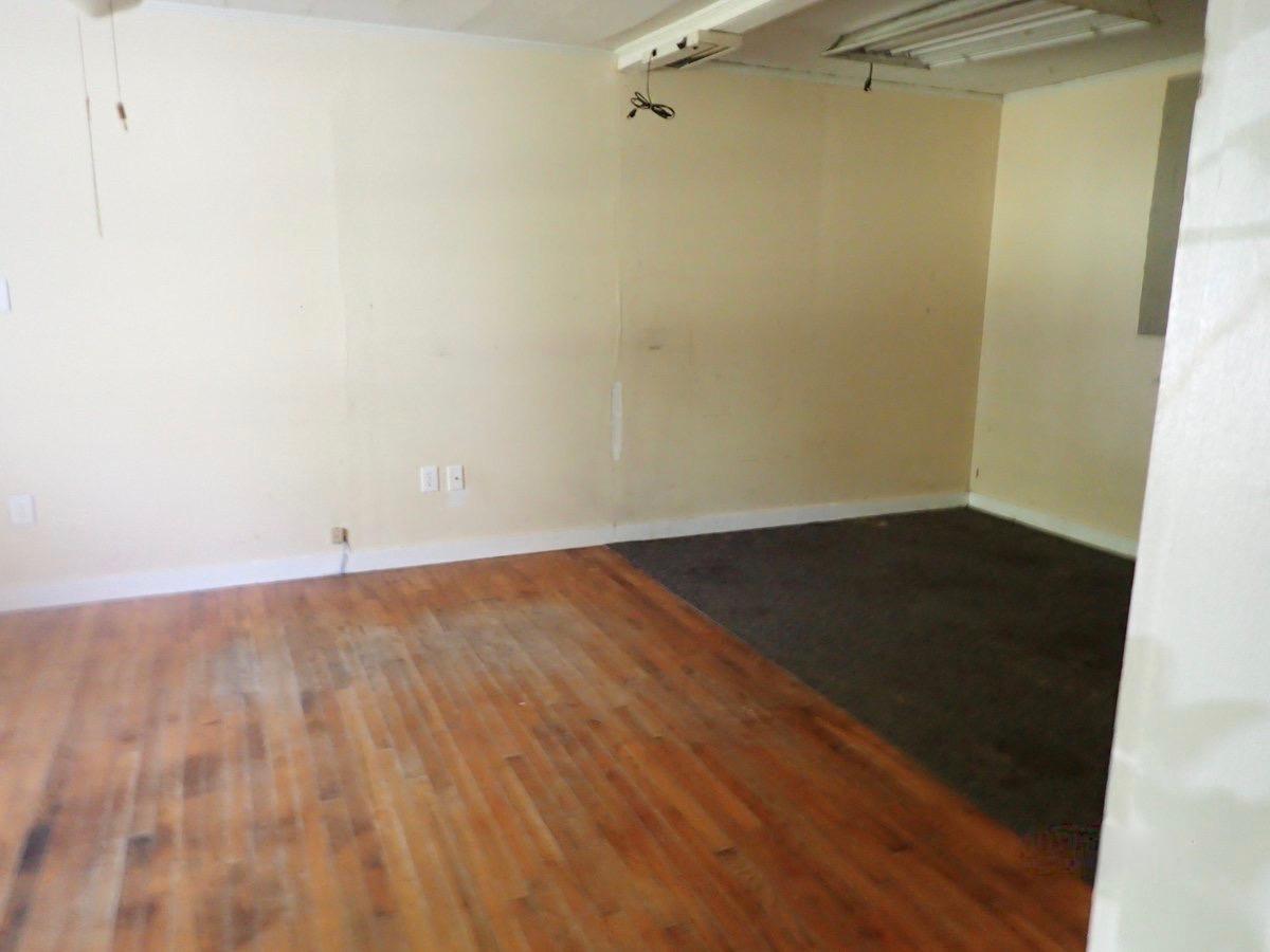1088 Mapoles Street Crestview, FL 32536 - Photo 3 of 6 a view of a small space