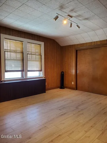 $1,250 | 1058 Washington Avenue, Unit 2, Albany, NY 12203