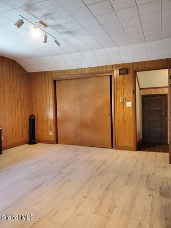 $1,250 | 1058 Washington Avenue, Unit 2, Albany, NY 12203