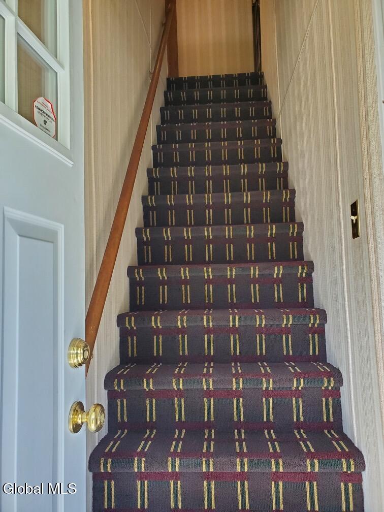 1058 Washington Avenue, Unit 2 Albany, NY 12203 - Photo 3 of 14 Resized_20240703_153728