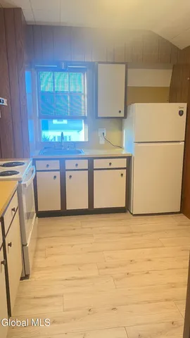 $1,250 | 1058 Washington Avenue, Unit 2, Albany, NY 12203