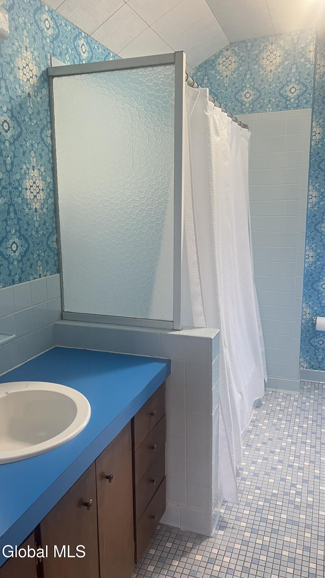 1058 Washington Avenue, Unit 2 Albany, NY 12203 - Photo 8 of 14 FullSizeRender