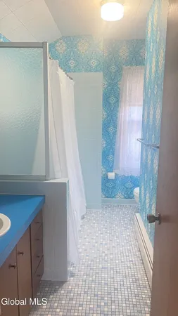 $1,250 | 1058 Washington Avenue, Unit 2, Albany, NY 12203