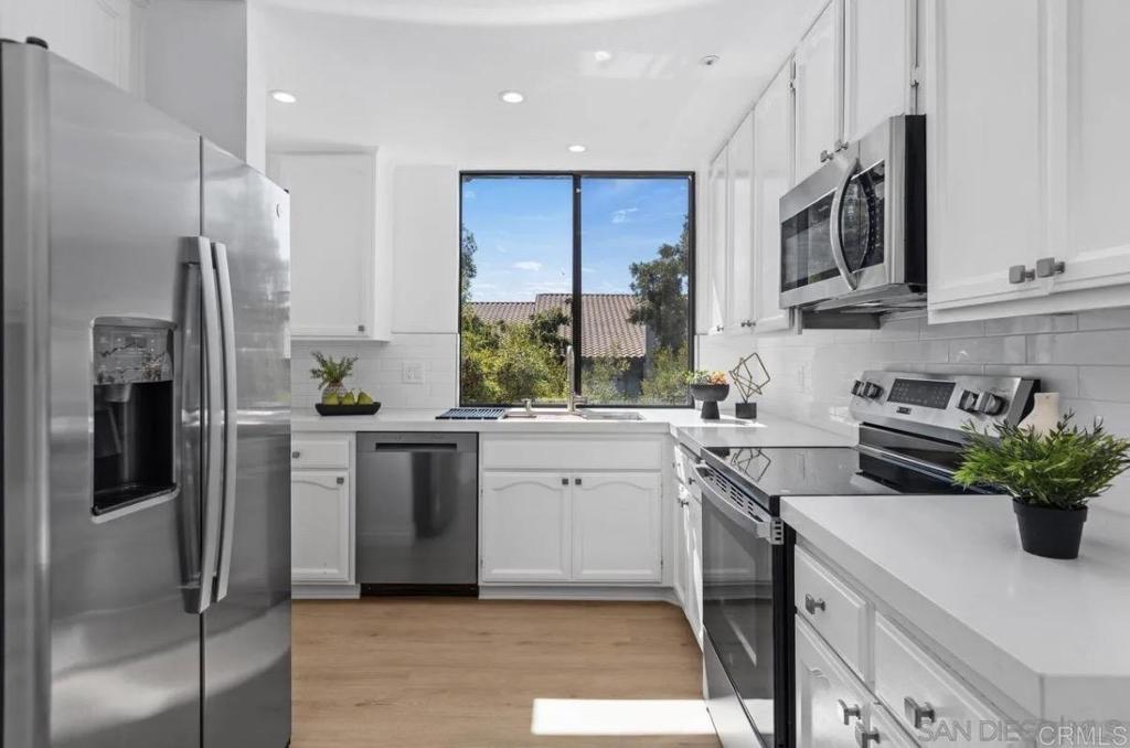 5805 Friars Road, Unit 2405 San Diego, CA 92110 - Photo 5 of 31