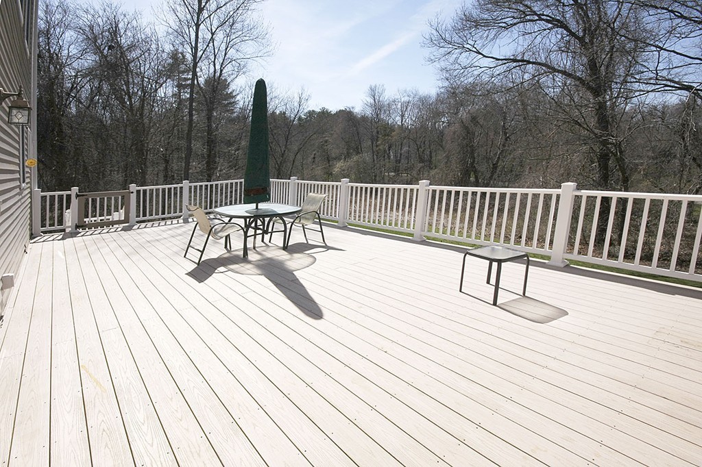 30 Lakeview Avenue Danvers, MA 01923 - Photo 5 of 22