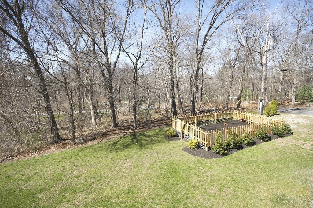 30 Lakeview Avenue Danvers, MA 01923 - Photo 6 of 22