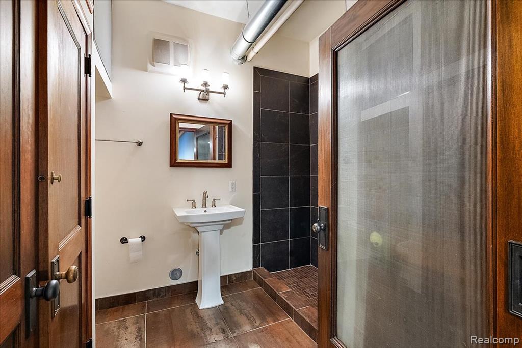 1250 Library Street, Unit 31 Detroit, MI 48226 - Photo 21 of 24