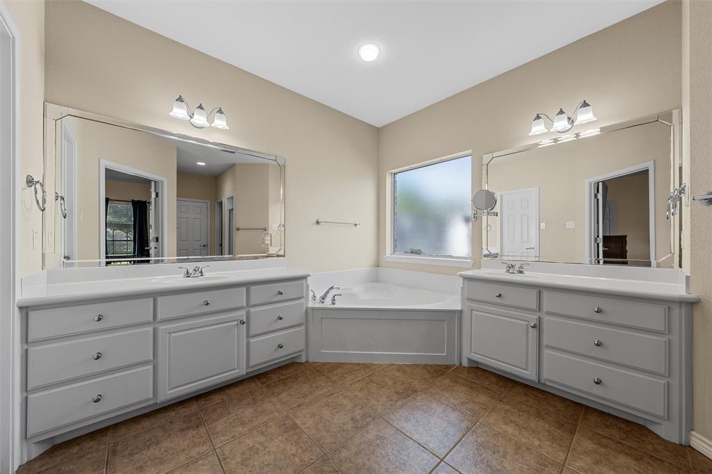 5612 Plantation Drive Waco, TX 76708 - Photo 15 of 40