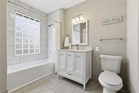 $425,000 | 4128 Mercier Street, Kansas City, MO 64111