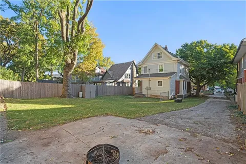 $425,000 | 4128 Mercier Street, Kansas City, MO 64111