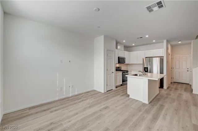 $349,990 | 626 Bellus Place, Henderson, NV 89015