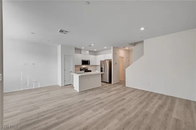 $349,990 | 626 Bellus Place, Henderson, NV 89015