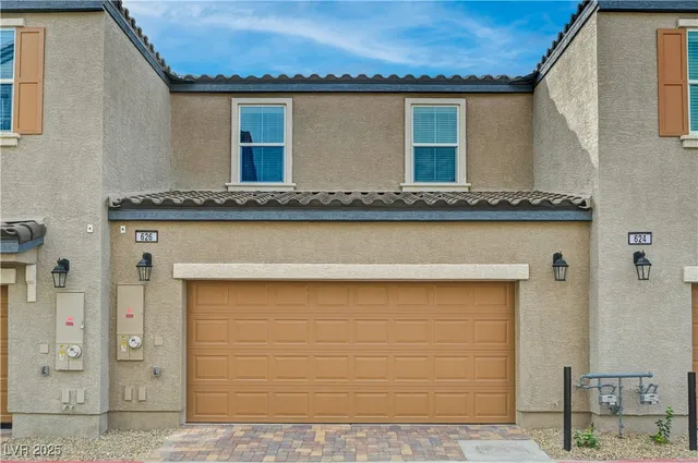 $349,990 | 626 Bellus Place, Henderson, NV 89015