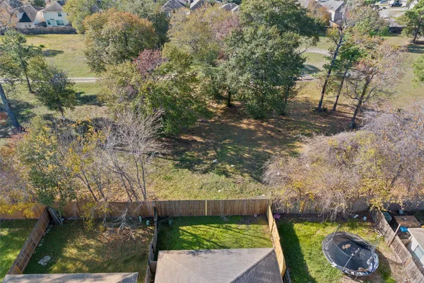 a view of an outdoor space